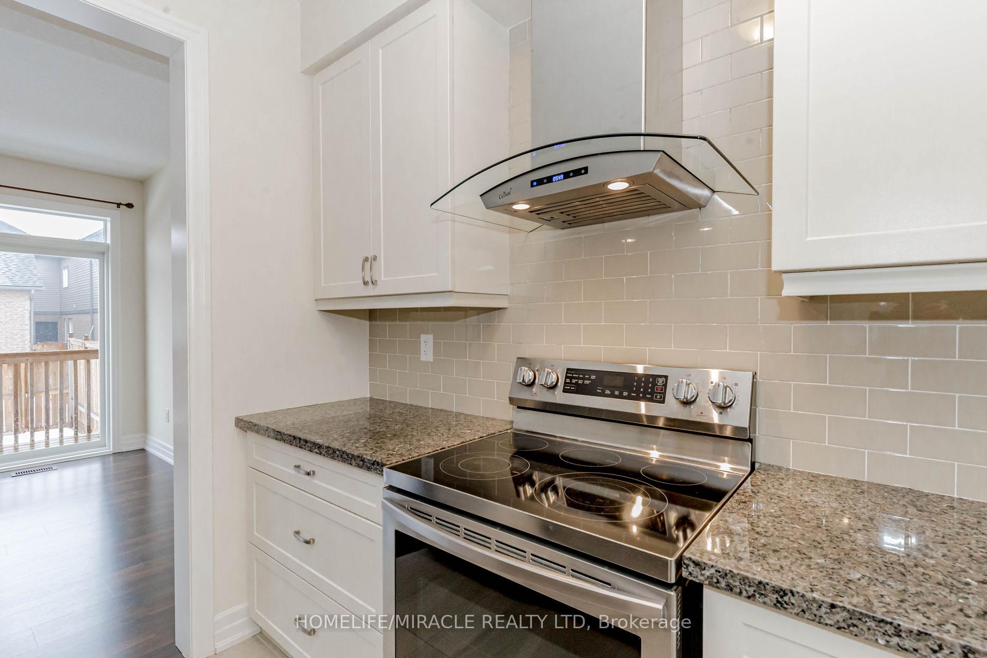 Photo 14 of 9538 Tallgrass Avenue, Niagara Falls, Lyons Creek — HOMEH