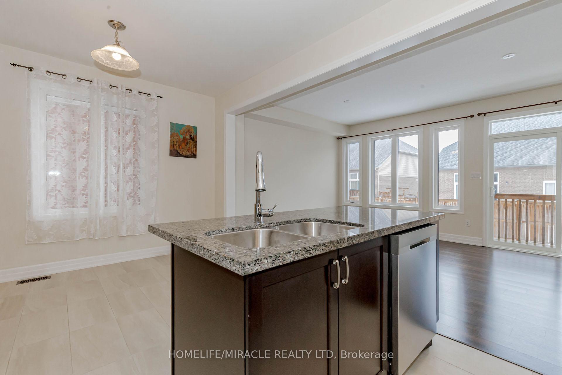 Photo 15 of 9538 Tallgrass Avenue, Niagara Falls, Lyons Creek — HOMEH