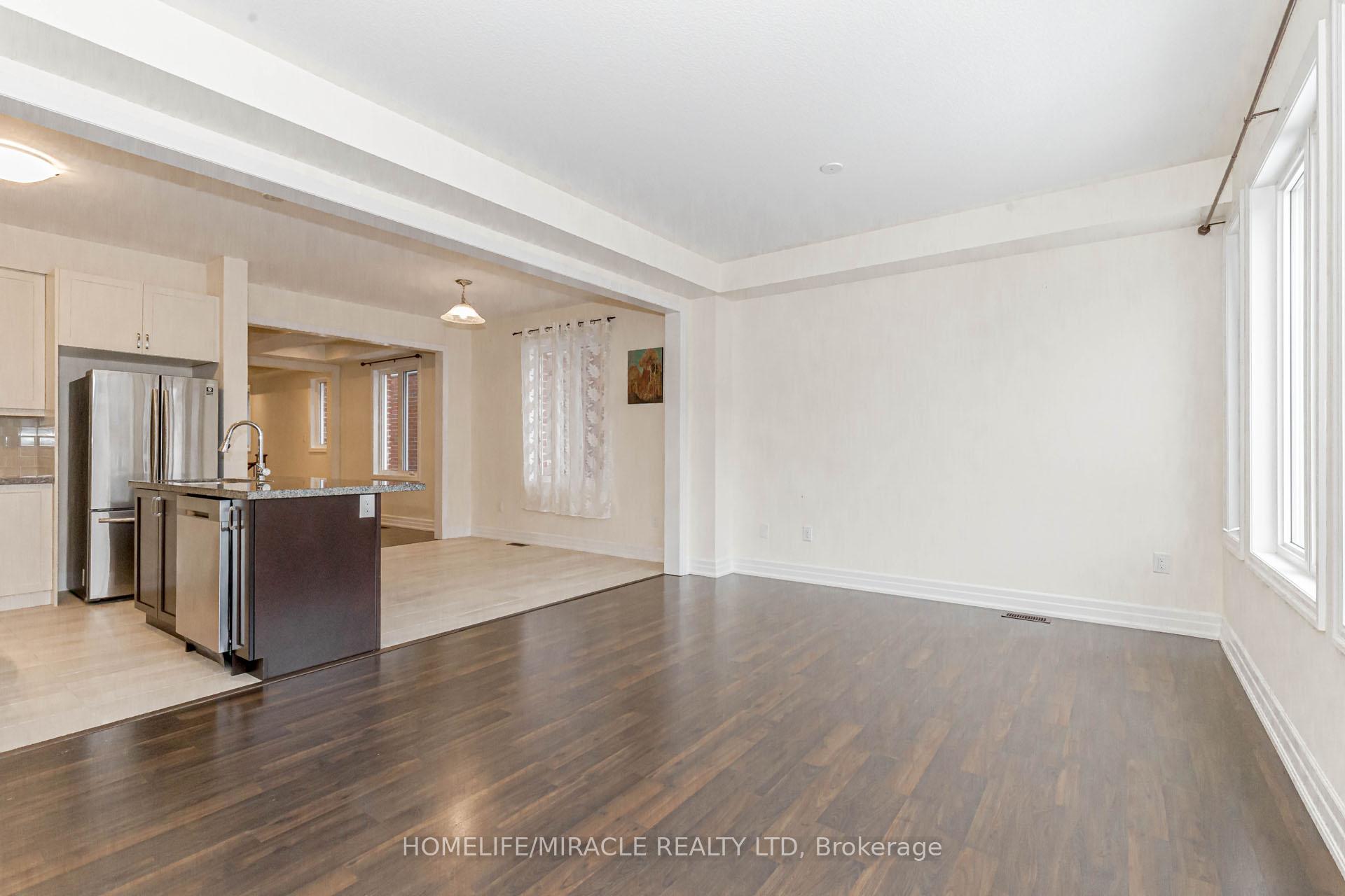 Photo 18 of 9538 Tallgrass Avenue, Niagara Falls, Lyons Creek — HOMEH