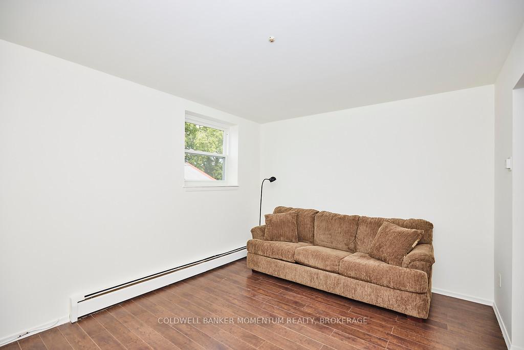 Photo 4 of Unit 2, 4595 Queen Street, Niagara Falls, Downtown — HOMEH
