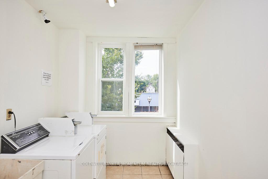 Photo 7 of Unit 2, 4595 Queen Street, Niagara Falls, Downtown — HOMEH