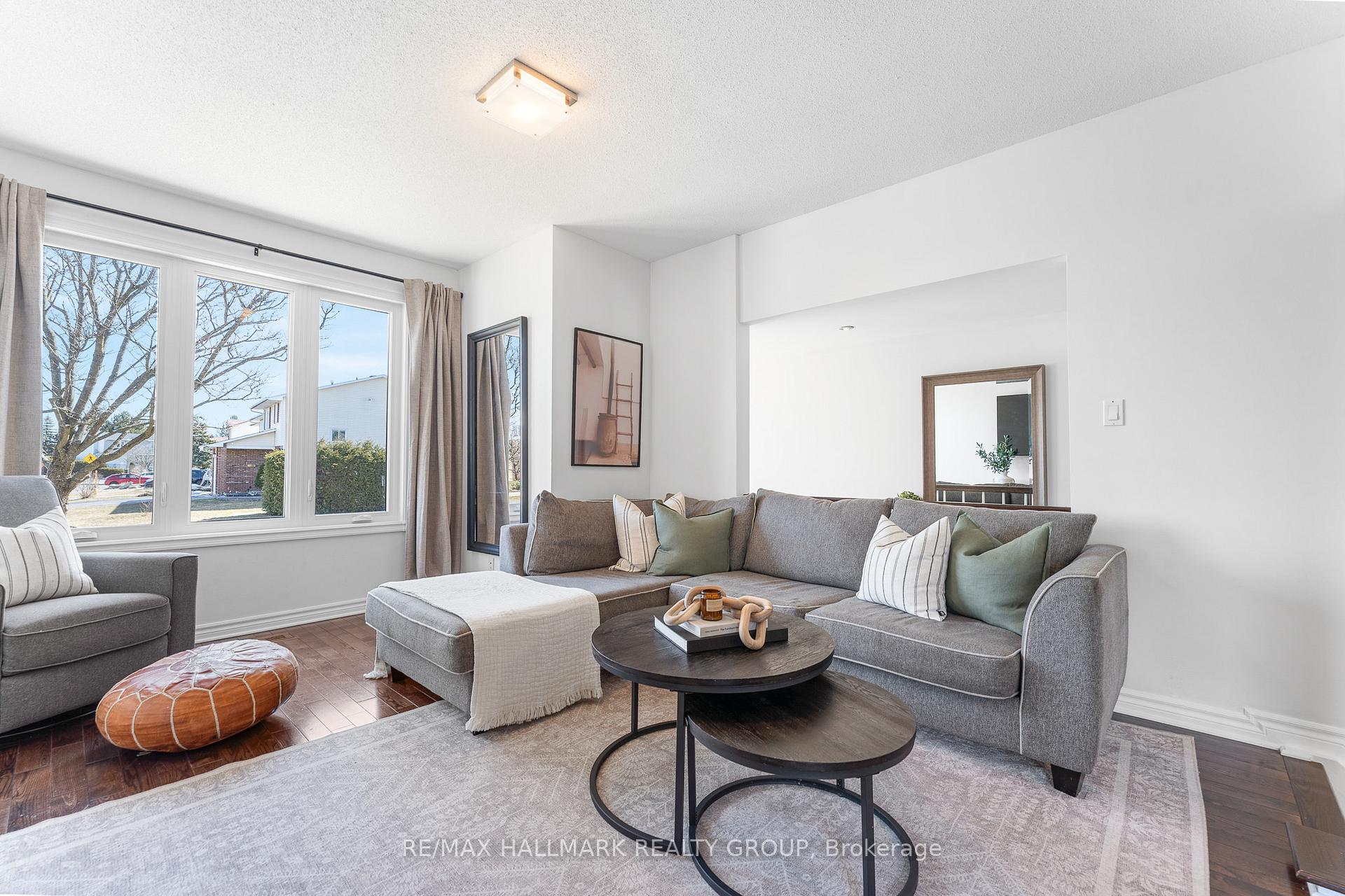 Photo 6 of 1457 Kamouraska Circle, Ottawa, Chateauneuf — HOMEH
