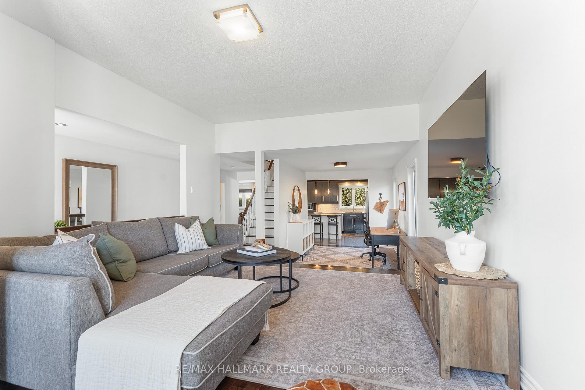 Photo 9 of 1457 Kamouraska Circle, Ottawa, Chateauneuf — HOMEH