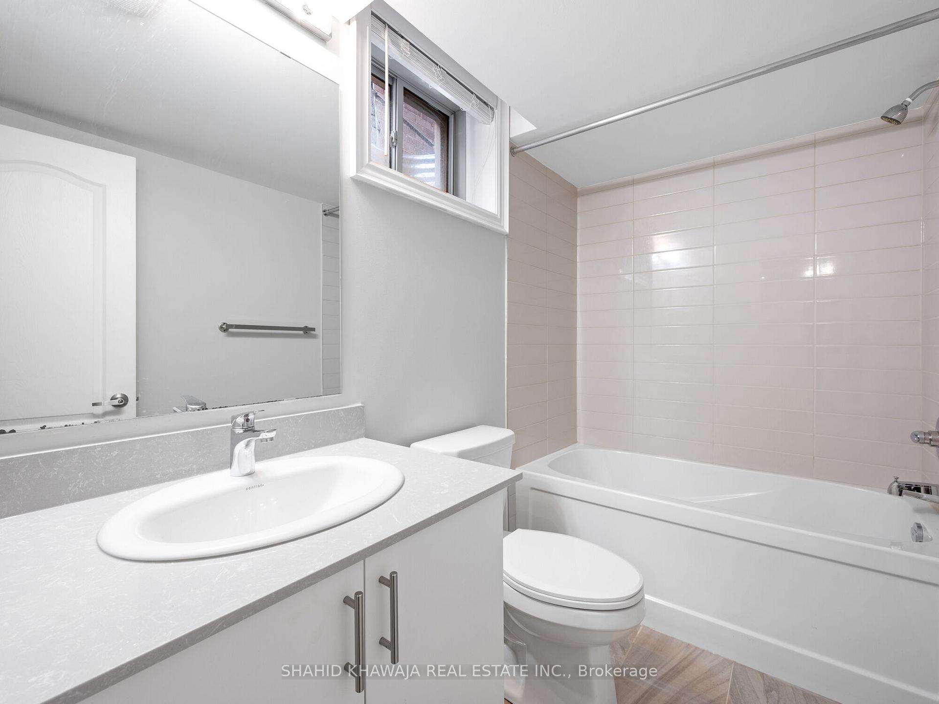 Photo 38 of 1328 Clarriage Court, Milton, Ford — HOMEH