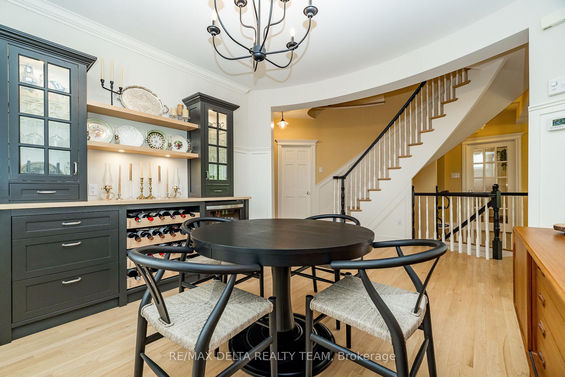 Photo 3 of 1779 Heatherstone Crescent, Ottawa, Springridge/East Village — HOMEH