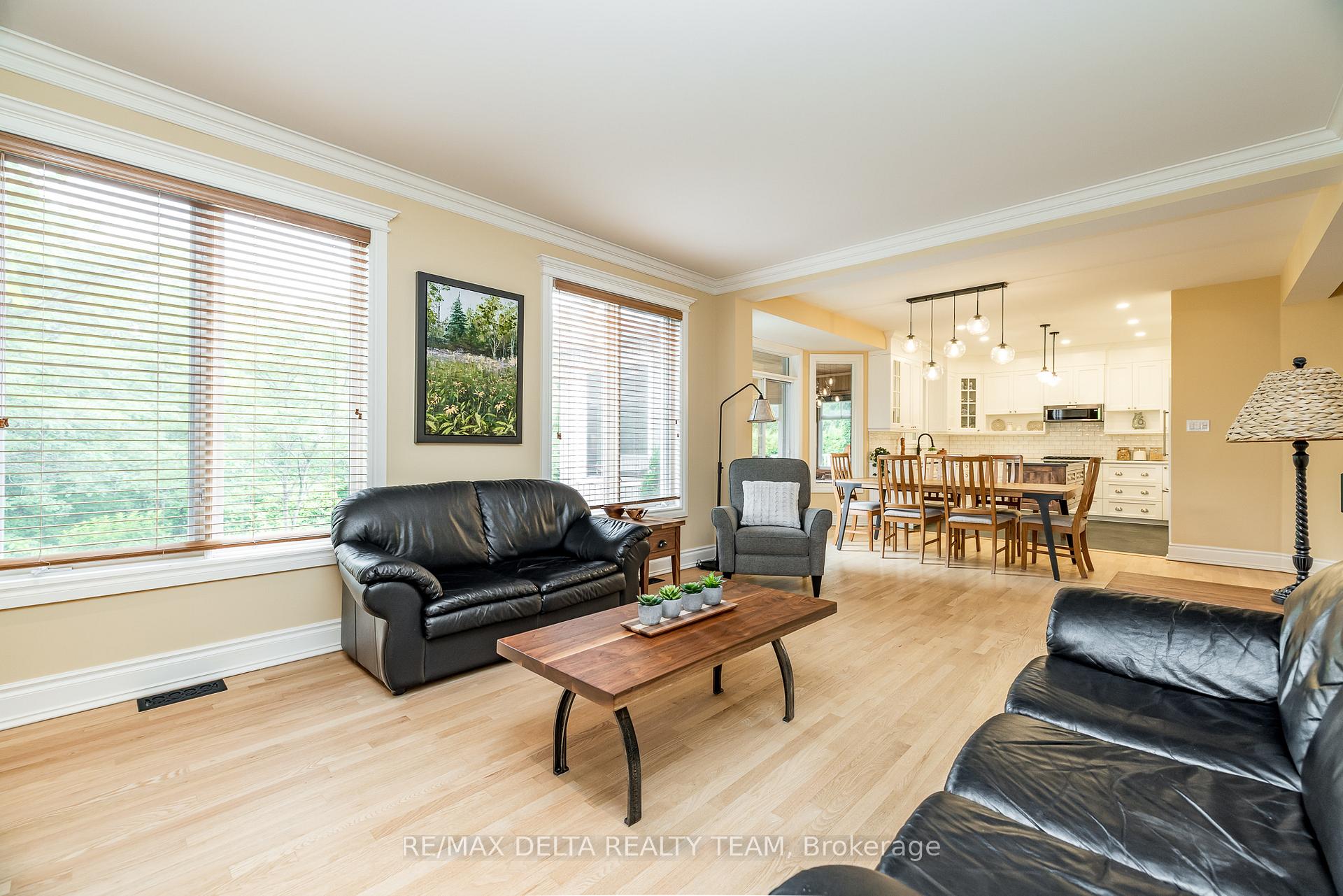 Photo 9 of 1779 Heatherstone Crescent, Ottawa, Springridge/East Village — HOMEH