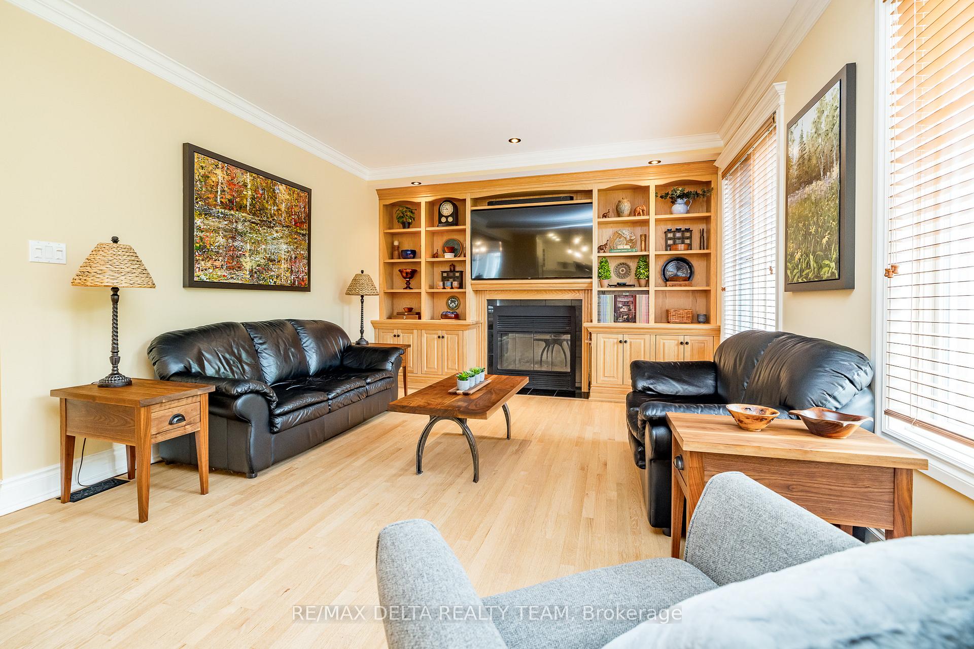 Photo 10 of 1779 Heatherstone Crescent, Ottawa, Springridge/East Village — HOMEH