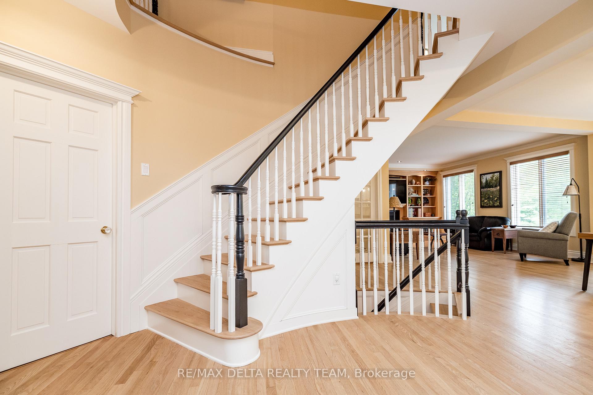 Photo 14 of 1779 Heatherstone Crescent, Ottawa, Springridge/East Village — HOMEH