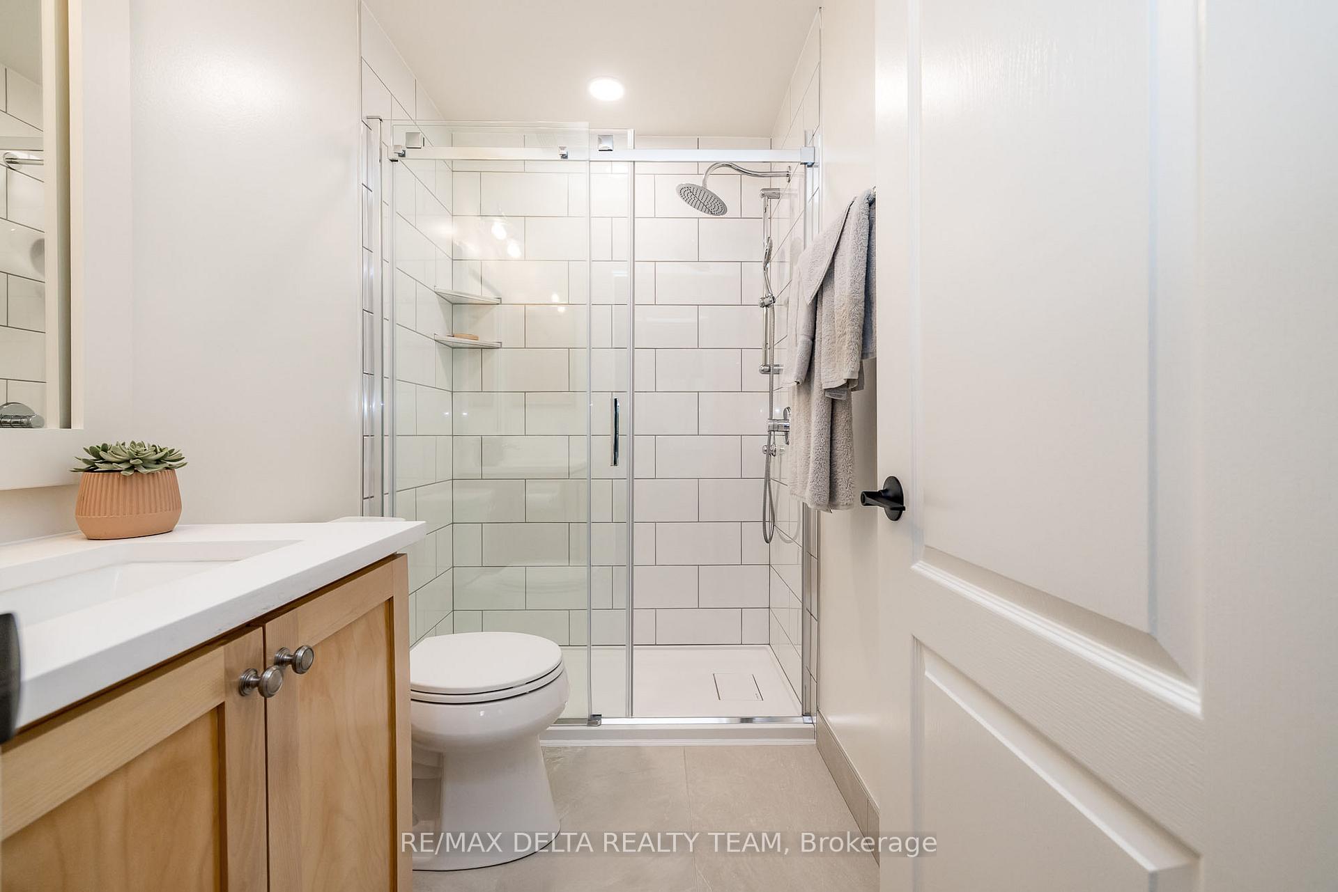 Photo 26 of 1779 Heatherstone Crescent, Ottawa, Springridge/East Village — HOMEH