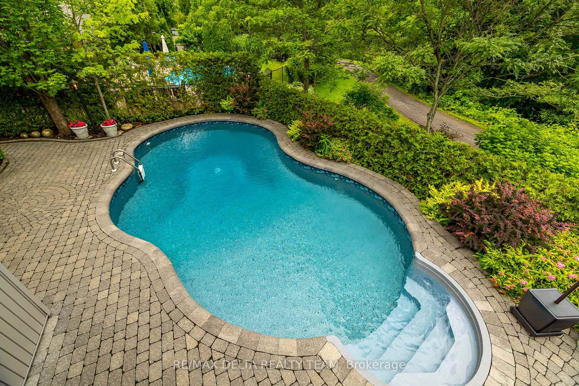 Photo 37 of 1779 Heatherstone Crescent, Ottawa, Springridge/East Village — HOMEH