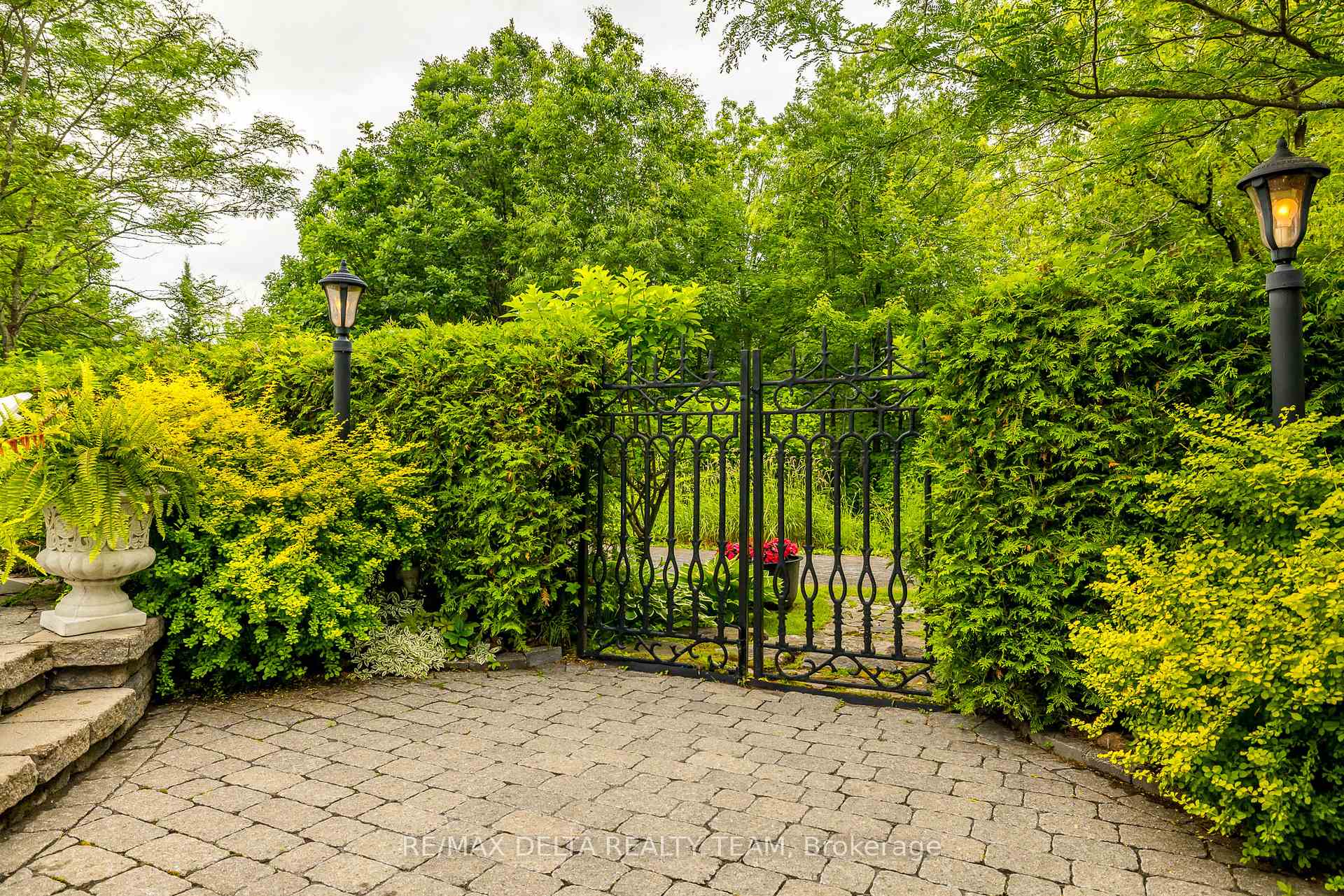 Photo 44 of 1779 Heatherstone Crescent, Ottawa, Springridge/East Village — HOMEH