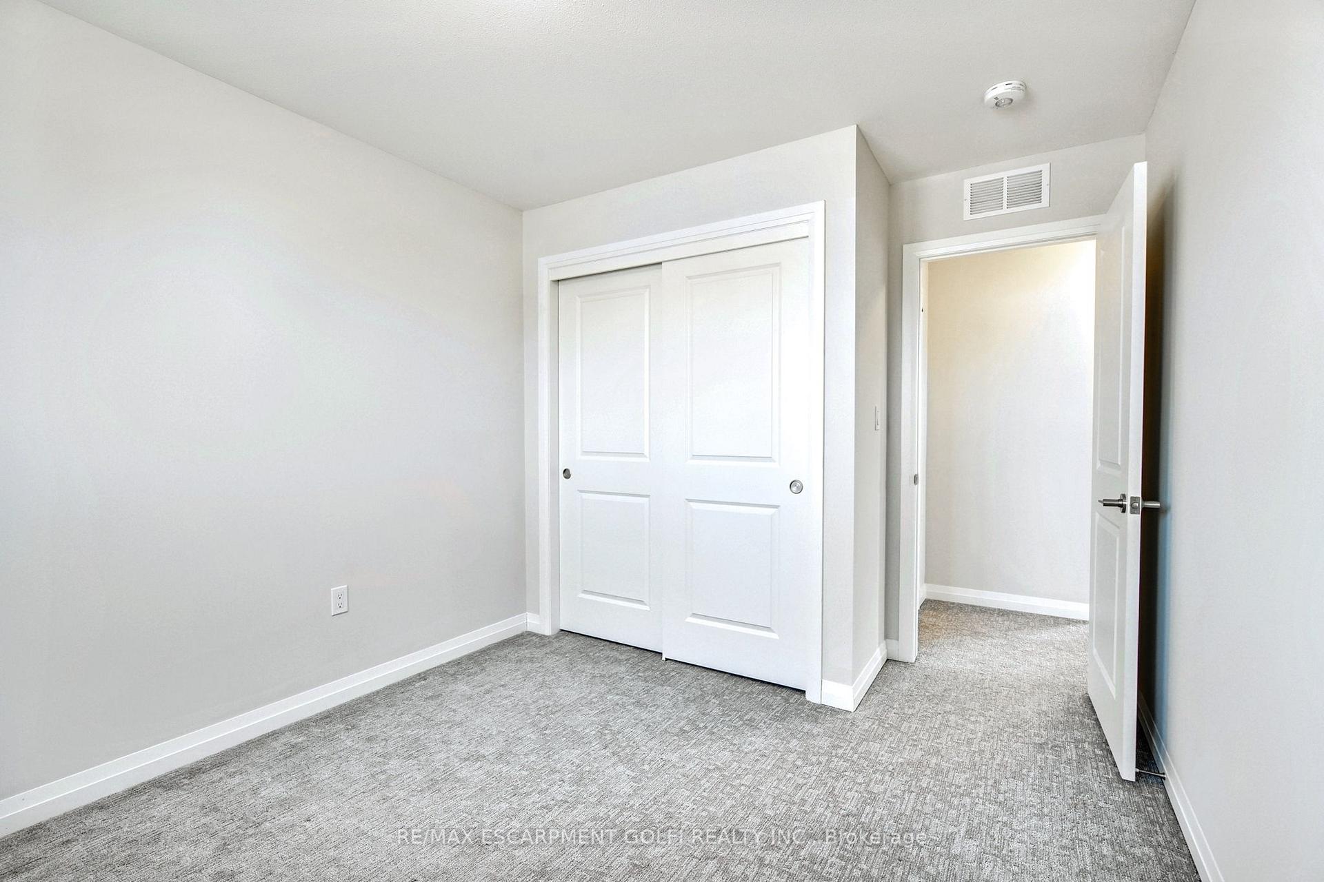 Photo 26 of 7300 Marvel Drive, Niagara Falls, Brown — HOMEH