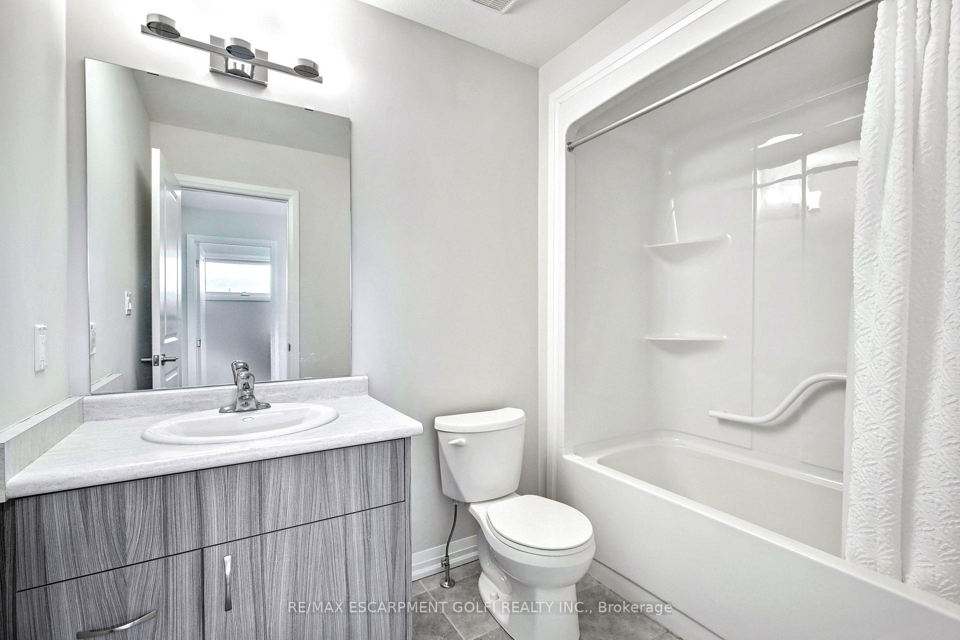 Photo 27 of 7300 Marvel Drive, Niagara Falls, Brown — HOMEH