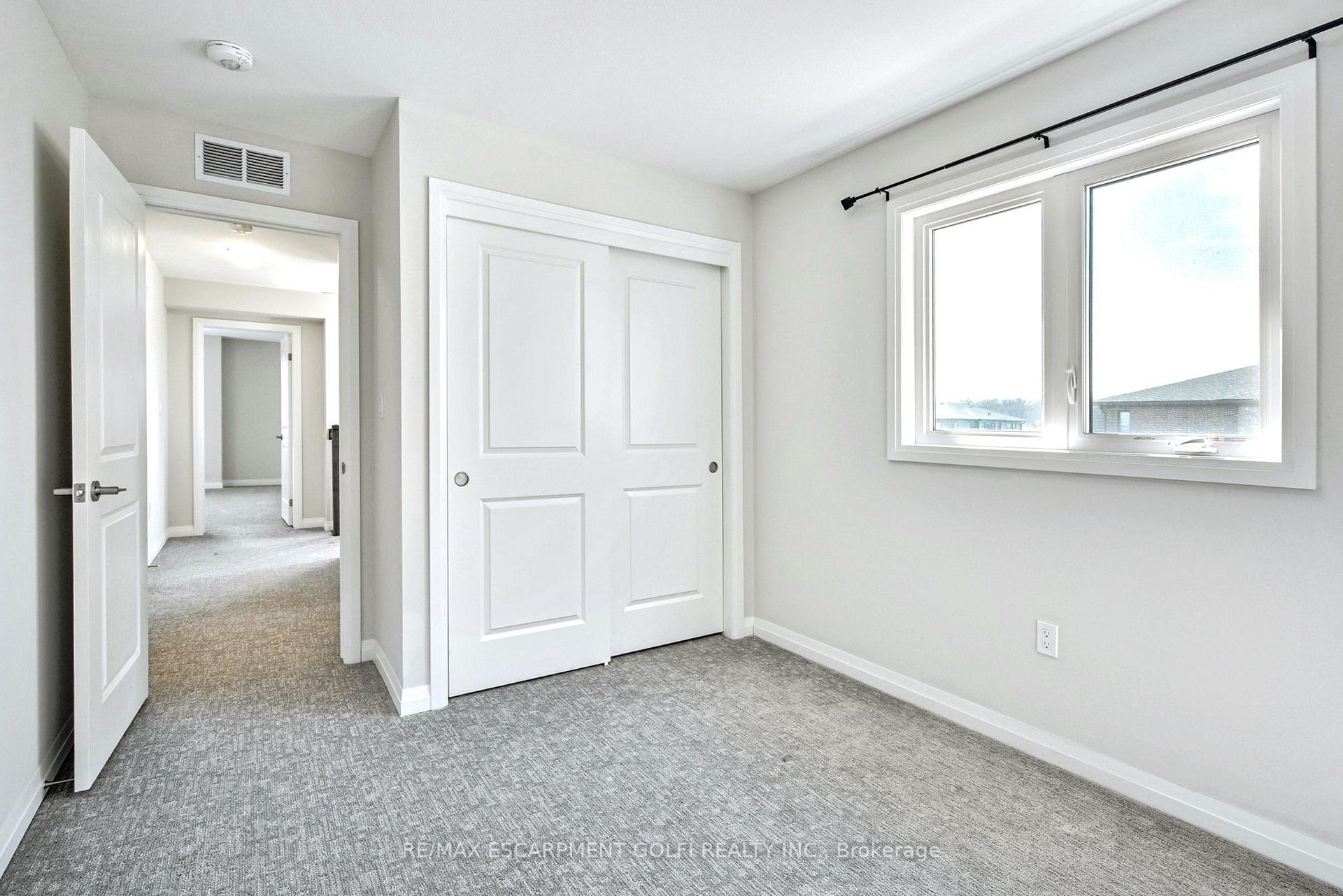 Photo 30 of 7300 Marvel Drive, Niagara Falls, Brown — HOMEH