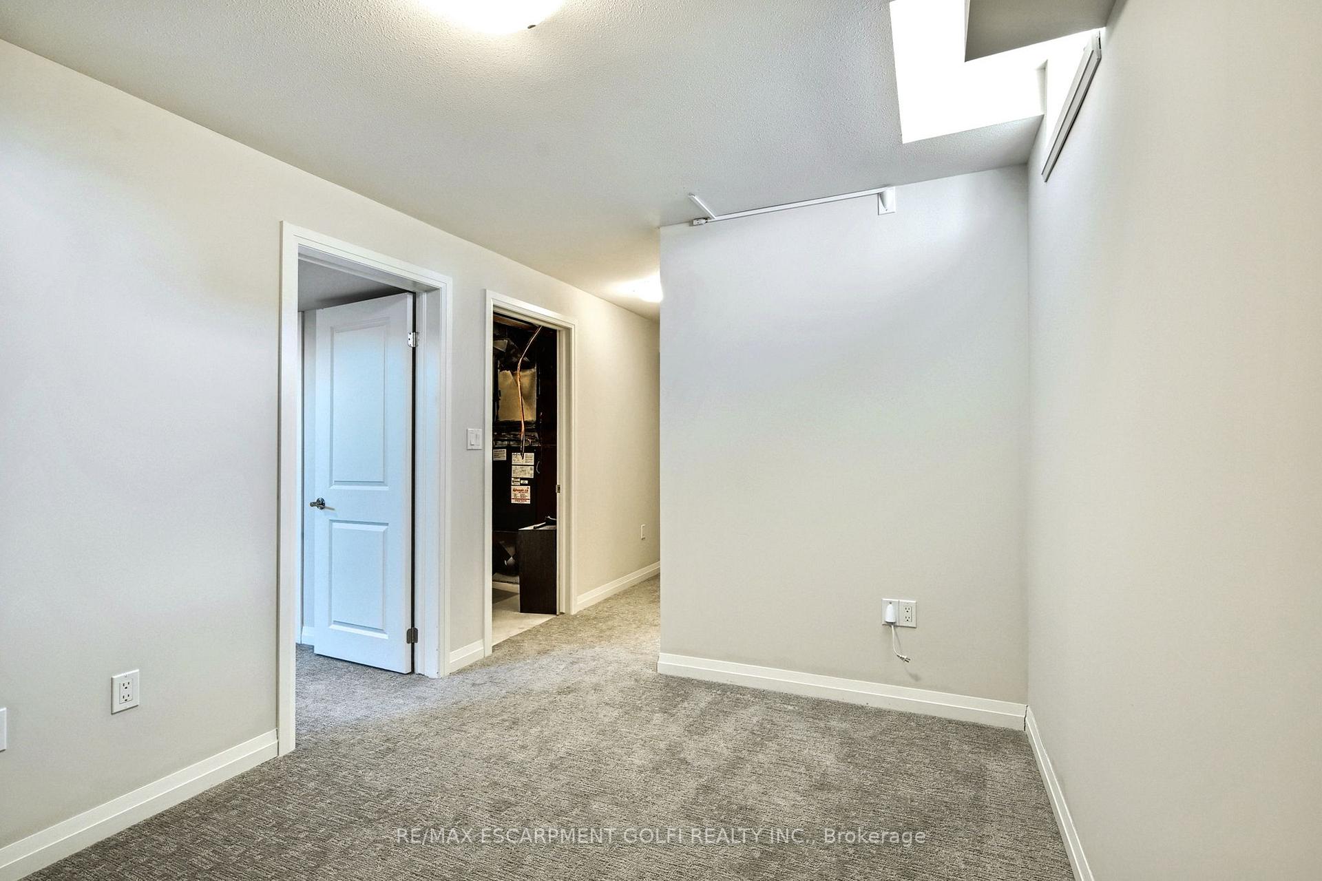 Photo 35 of 7300 Marvel Drive, Niagara Falls, Brown — HOMEH