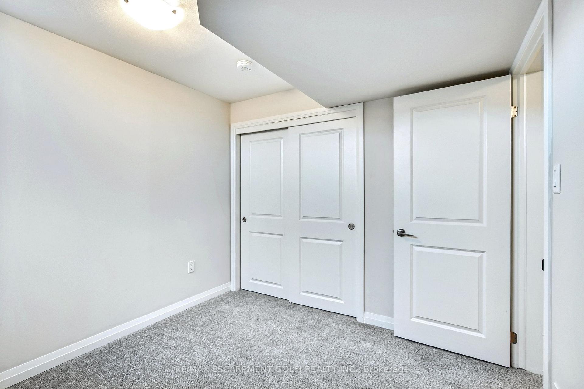 Photo 36 of 7300 Marvel Drive, Niagara Falls, Brown — HOMEH