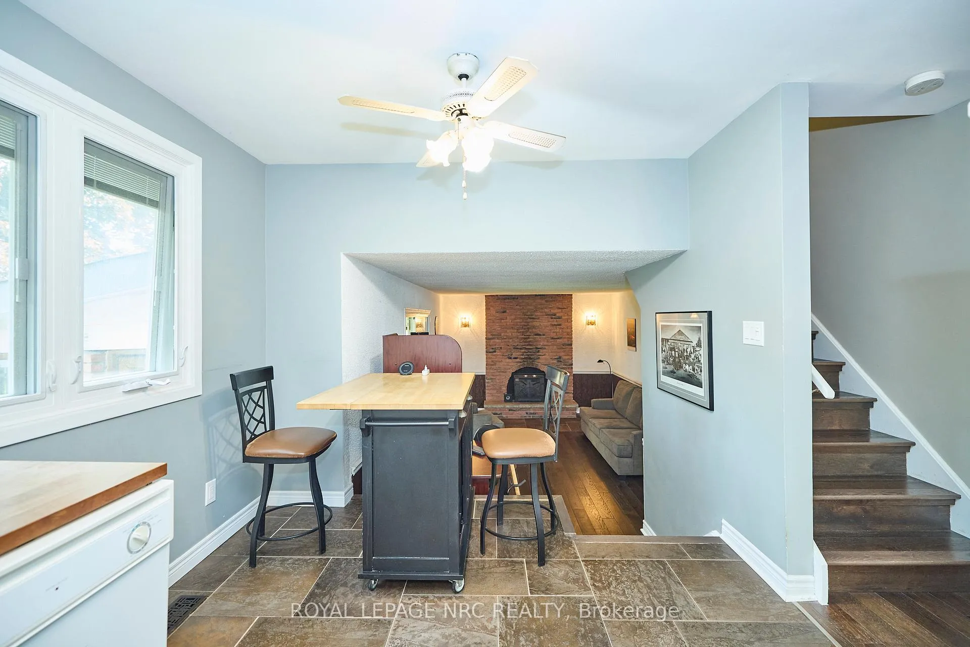 Photo 18 of 6968 Brian Crescent, Niagara Falls, Casey — HOMEH