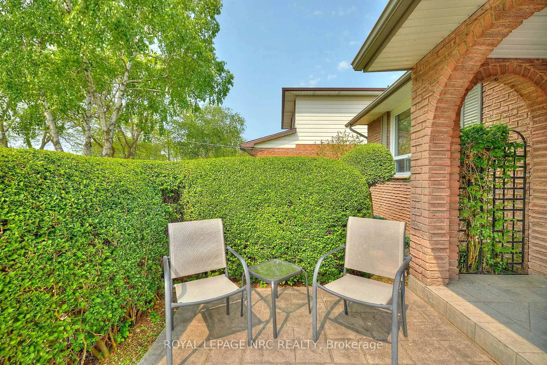 Photo 40 of 6968 Brian Crescent, Niagara Falls, Casey — HOMEH