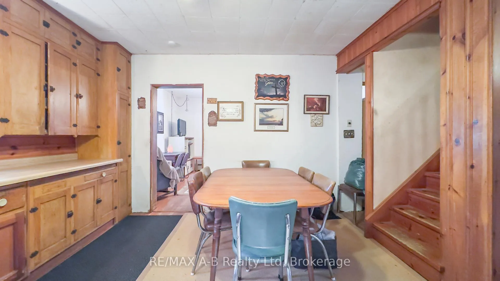 Photo 12 of 4740 16 Line, Perth South, Downie — HOMEH