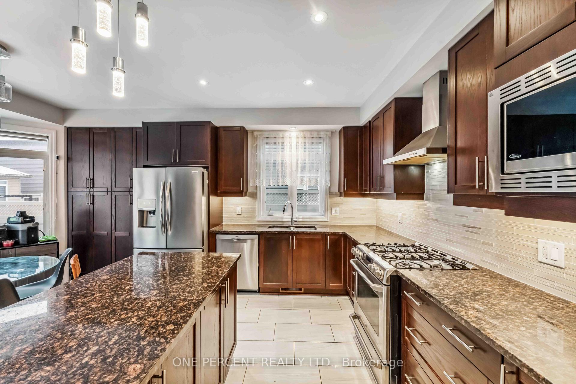 Photo 11 of 265 Joshua Street, Ottawa, Mer Bleue/Bradley Estates/Anderson Park — HOMEH
