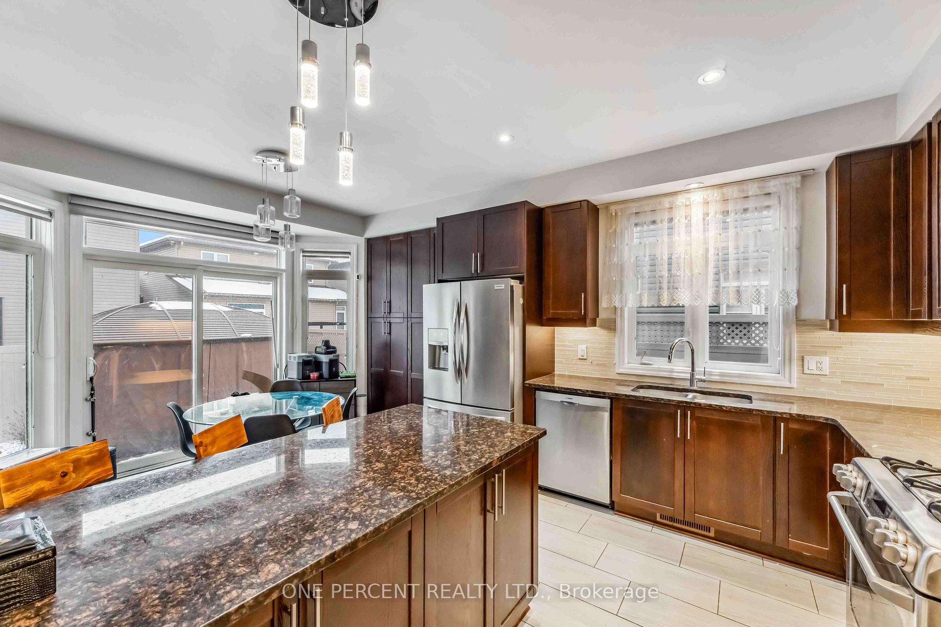 Photo 12 of 265 Joshua Street, Ottawa, Mer Bleue/Bradley Estates/Anderson Park — HOMEH