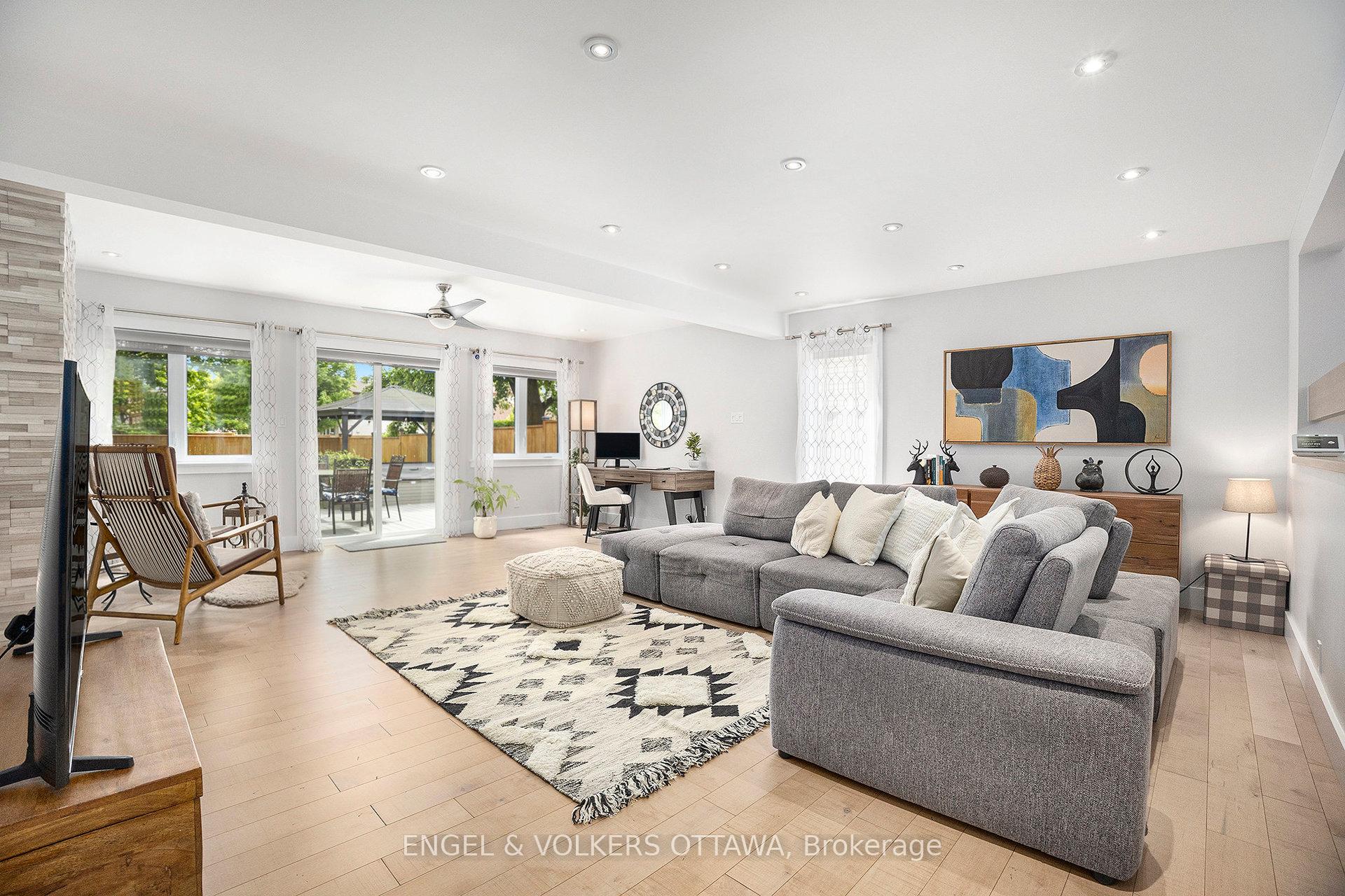 Photo 7 of 430 Duvernay Drive, Ottawa, Queenswood Heights South — HOMEH