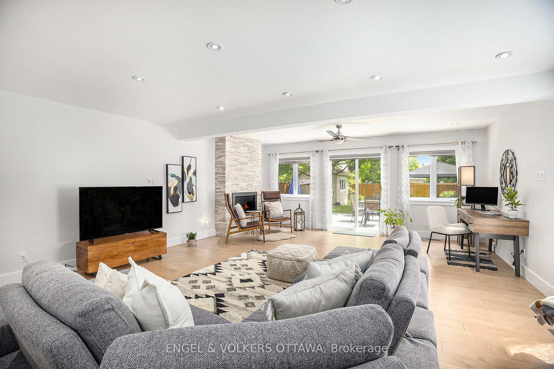 Photo 10 of 430 Duvernay Drive, Ottawa, Queenswood Heights South — HOMEH
