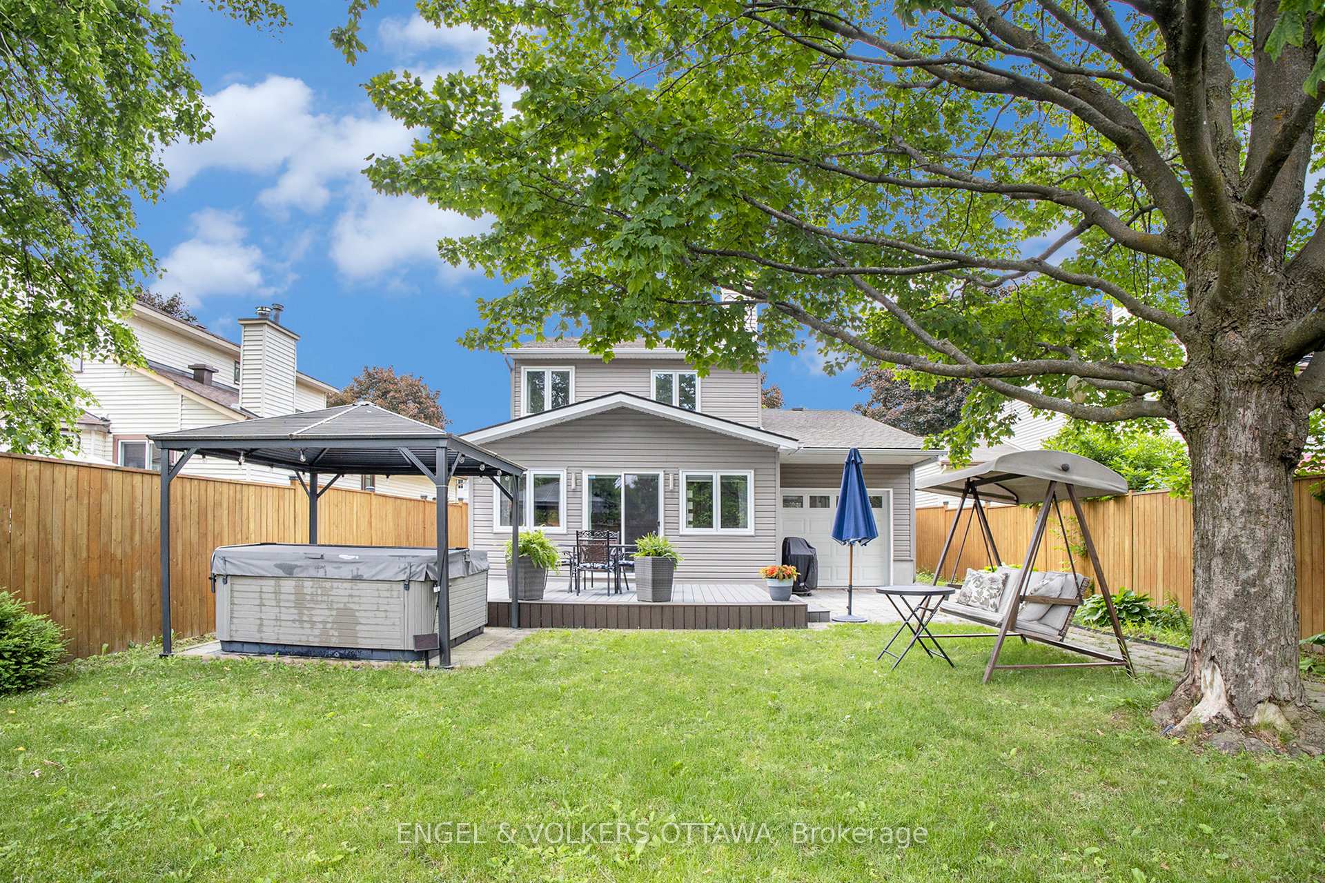 Photo 21 of 430 Duvernay Drive, Ottawa, Queenswood Heights South — HOMEH