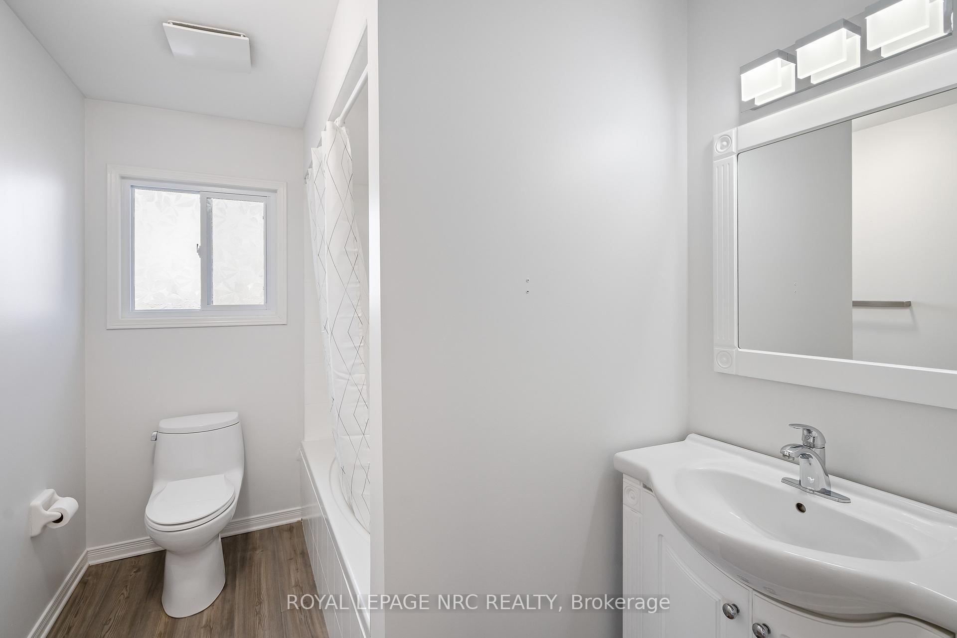 Photo 28 of 4 Woodside Square, Pelham, Fonthill — HOMEH