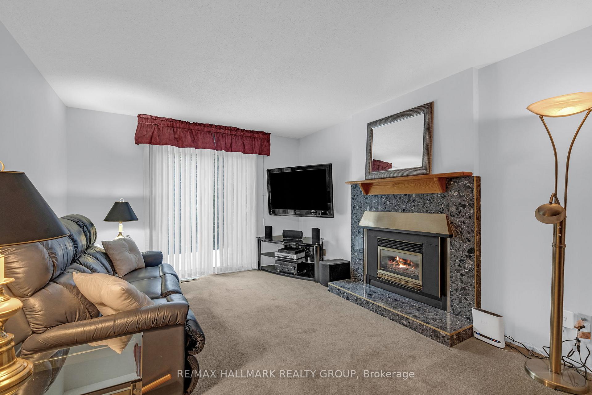 Photo 13 of 1437 Forest Valley Drive, Ottawa, Chapel Hill — HOMEH