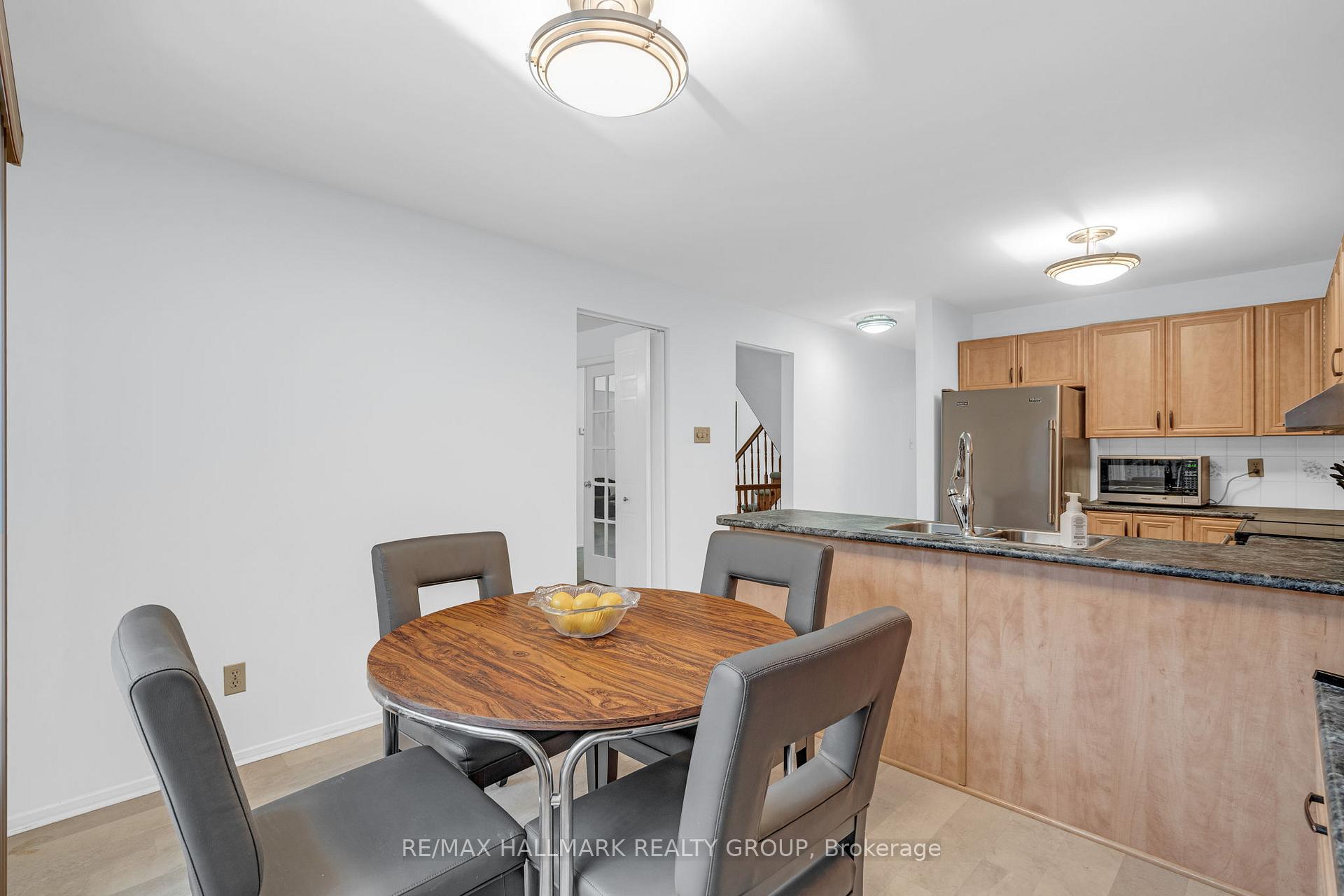 Photo 20 of 1437 Forest Valley Drive, Ottawa, Chapel Hill — HOMEH