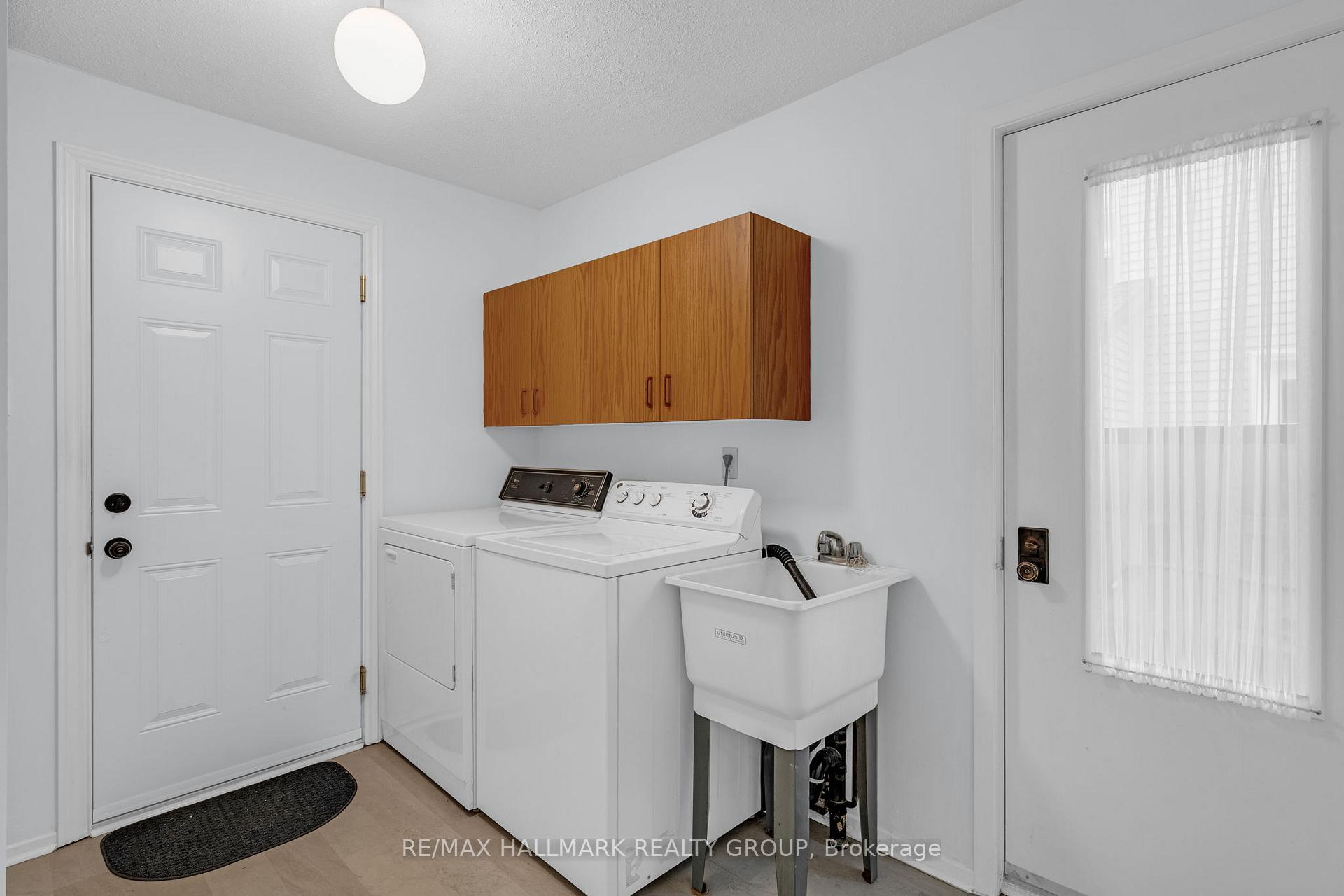Photo 21 of 1437 Forest Valley Drive, Ottawa, Chapel Hill — HOMEH