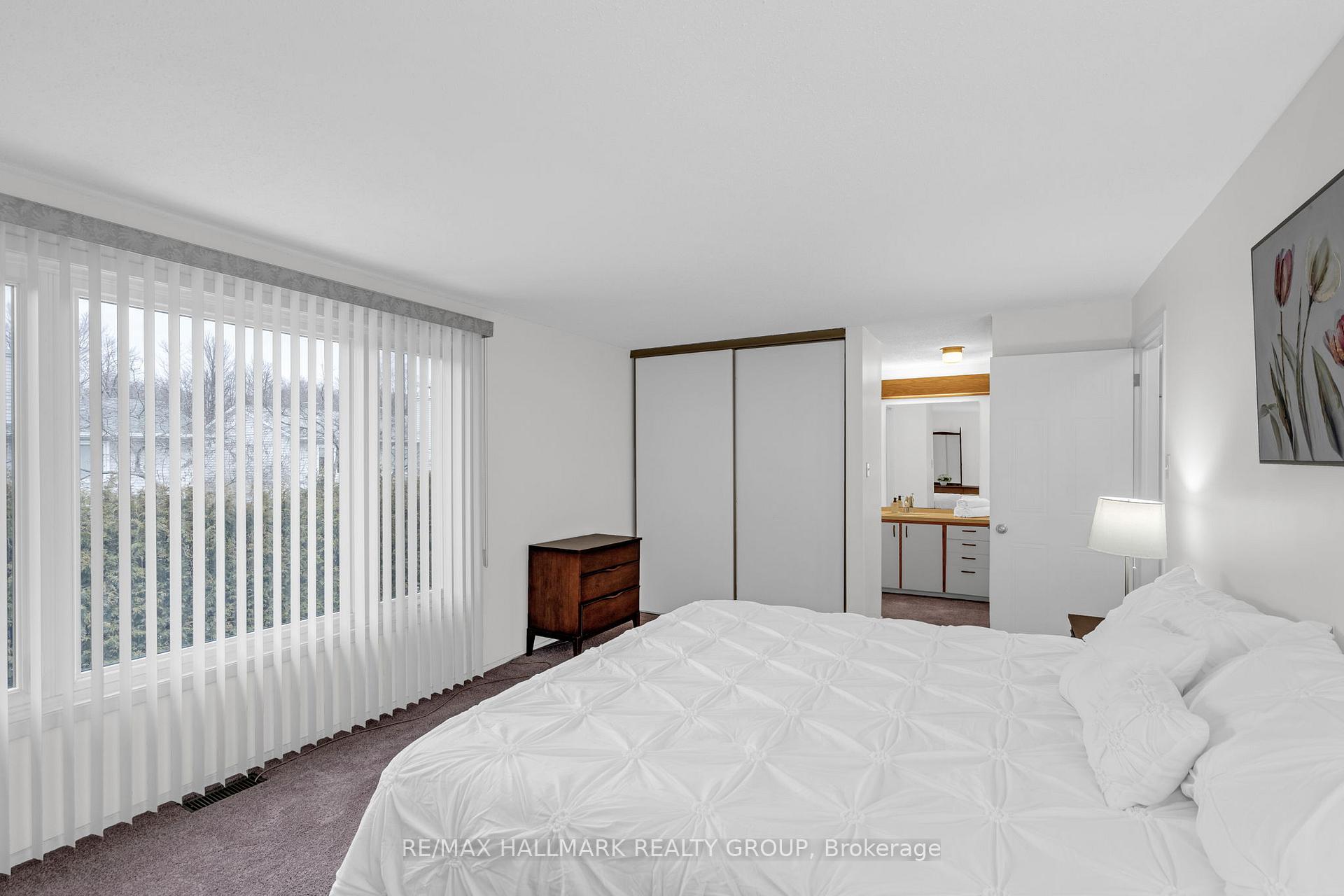 Photo 26 of 1437 Forest Valley Drive, Ottawa, Chapel Hill — HOMEH