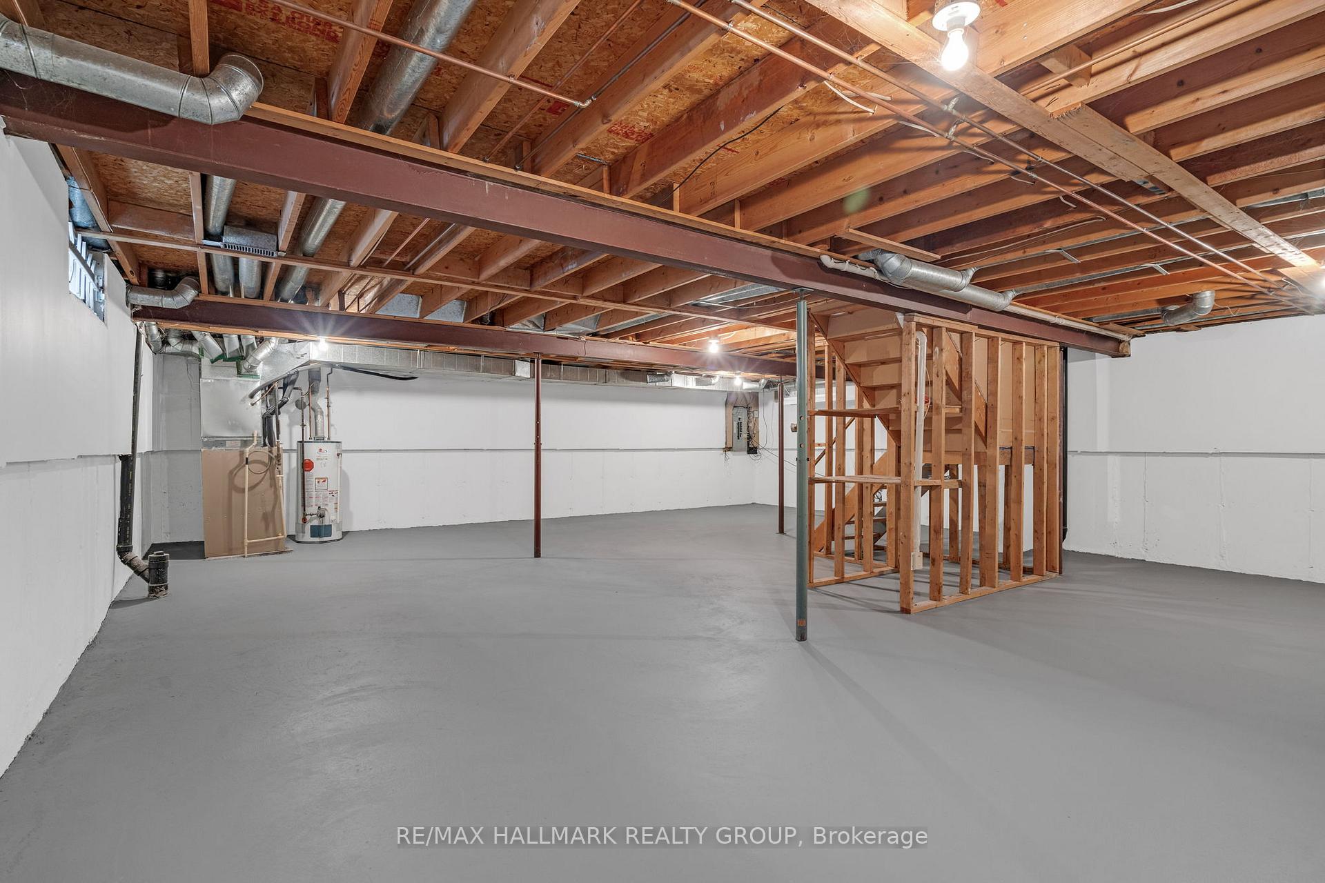 Photo 39 of 1437 Forest Valley Drive, Ottawa, Chapel Hill — HOMEH