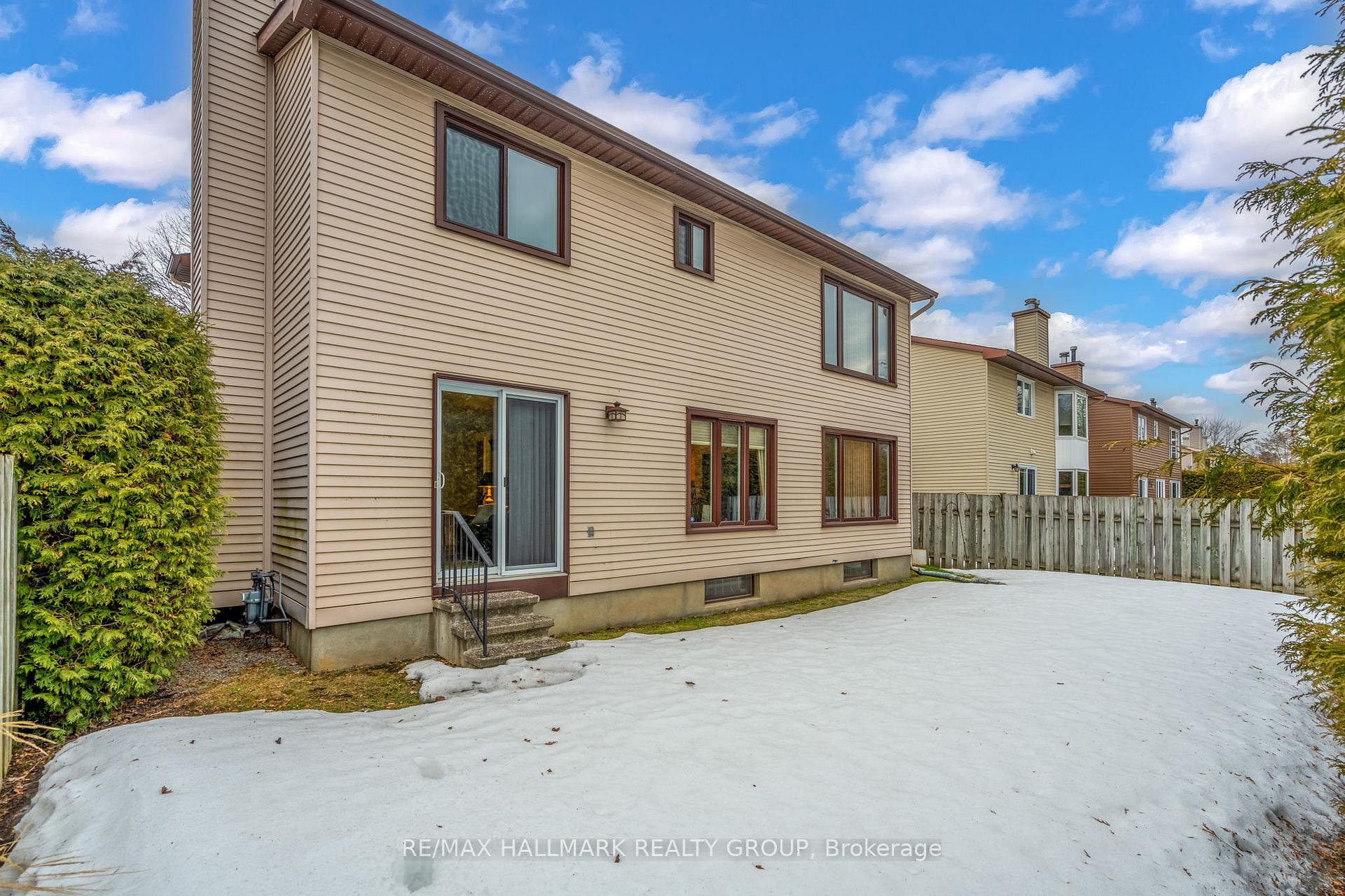 Photo 40 of 1437 Forest Valley Drive, Ottawa, Chapel Hill — HOMEH