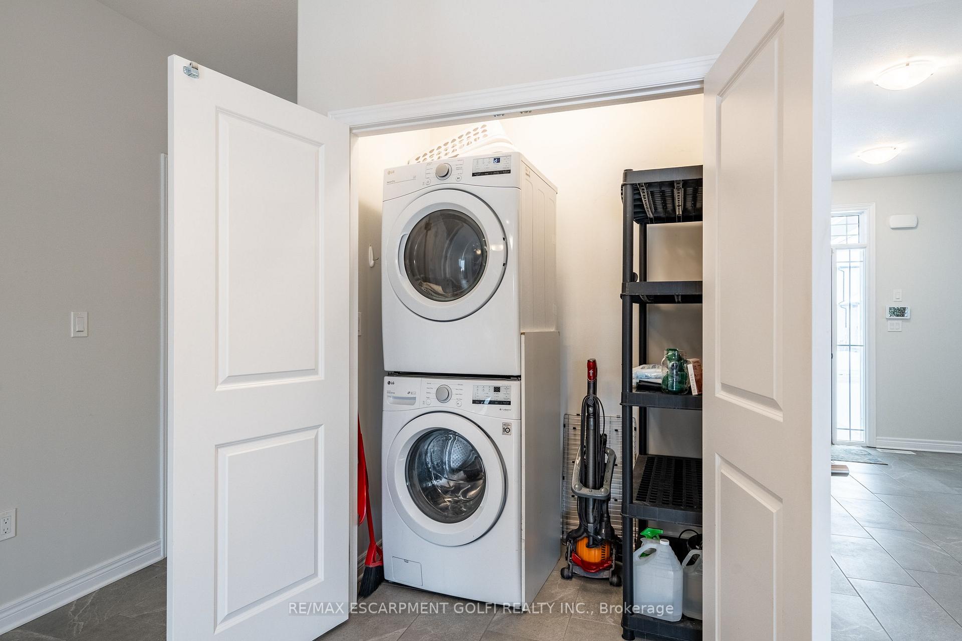 Photo 32 of Unit MAIN, 8969 Emily Boulevard, Niagara Falls, Brown — HOMEH