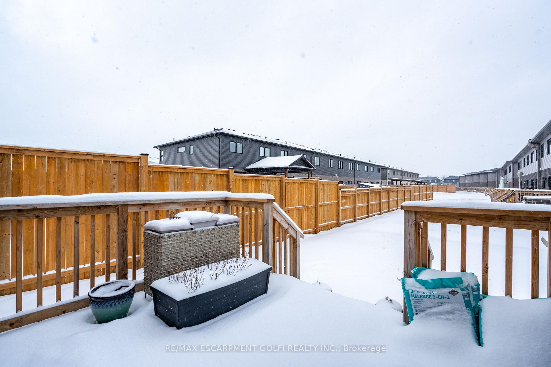 Photo 36 of Unit MAIN, 8969 Emily Boulevard, Niagara Falls, Brown — HOMEH