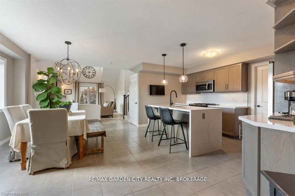 Photo 6 of 59 Abbott Place, Pelham, Fonthill — HOMEH