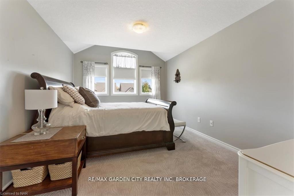 Photo 19 of 59 Abbott Place, Pelham, Fonthill — HOMEH