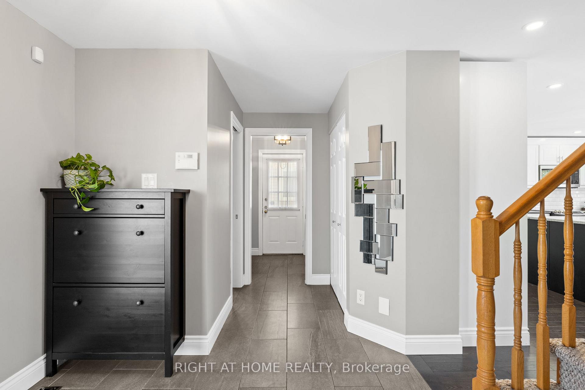 Photo 5 of 1670 Teakdale Avenue, Ottawa, Chapel Hill — HOMEH