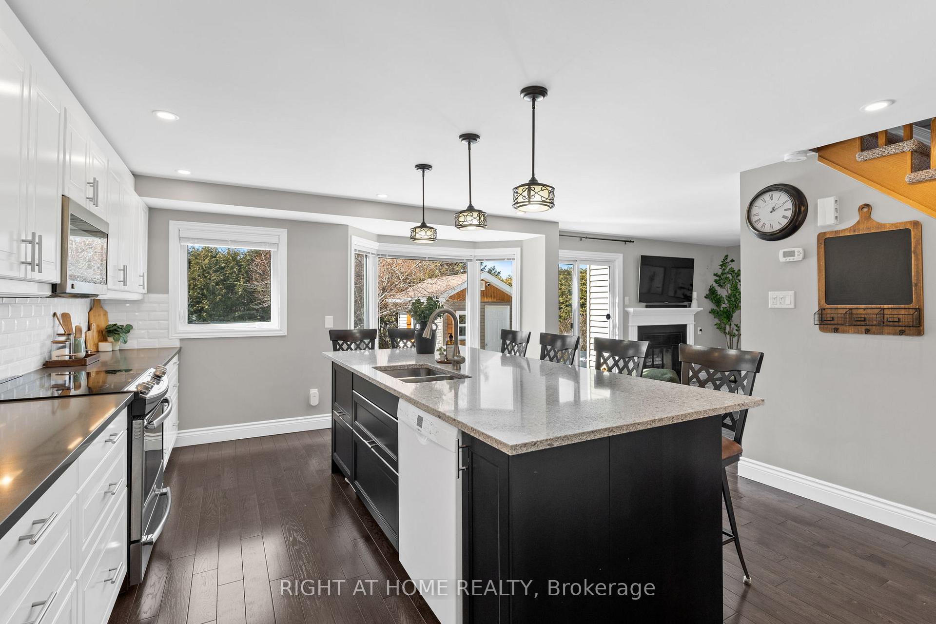 Photo 10 of 1670 Teakdale Avenue, Ottawa, Chapel Hill — HOMEH