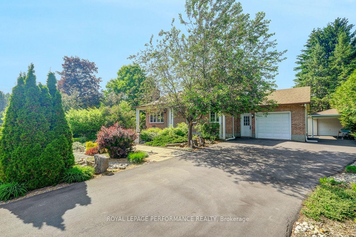 Photo 2 of 1895 Horizon Drive, Ottawa, Vars Village — HOMEH