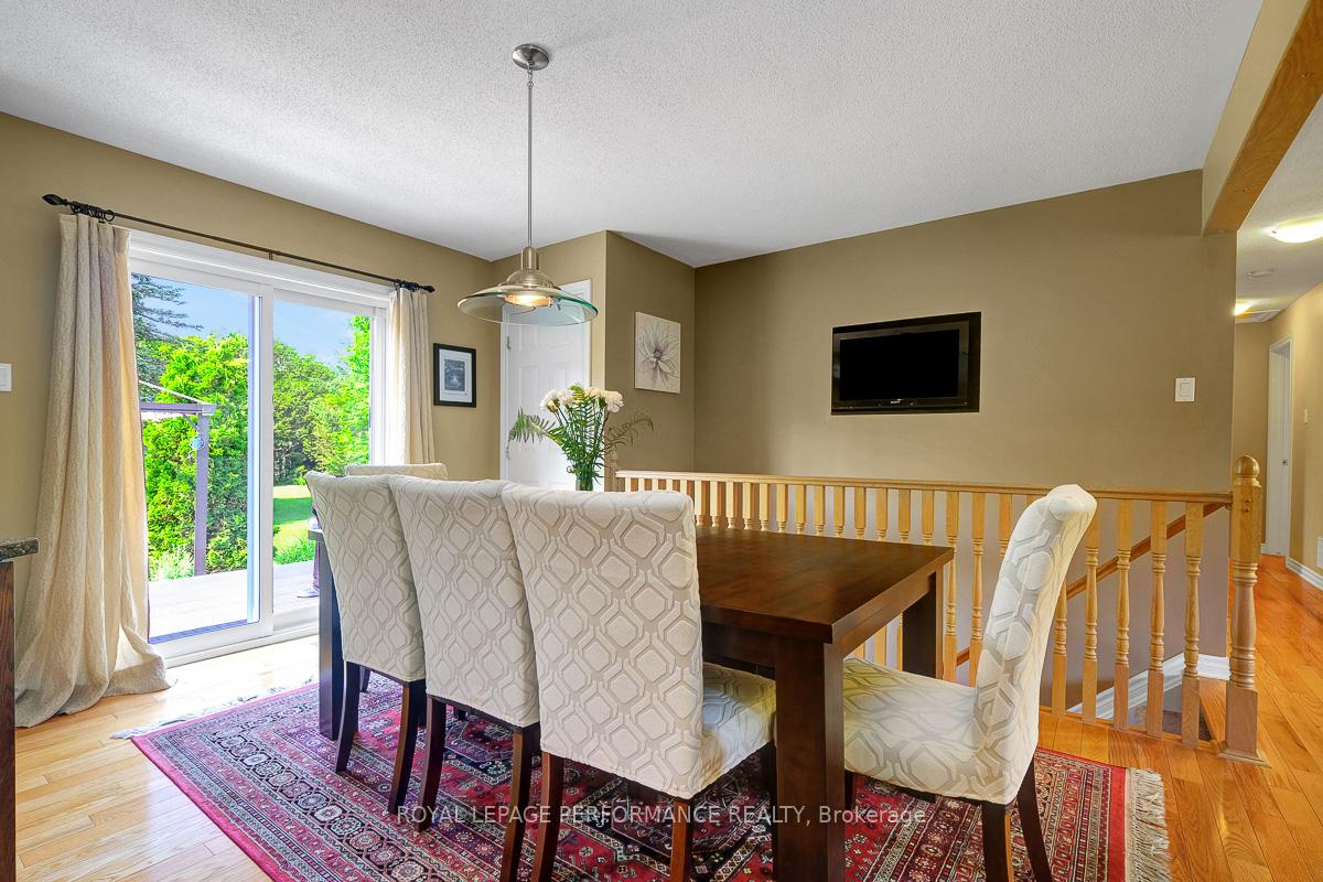 Photo 11 of 1895 Horizon Drive, Ottawa, Vars Village — HOMEH
