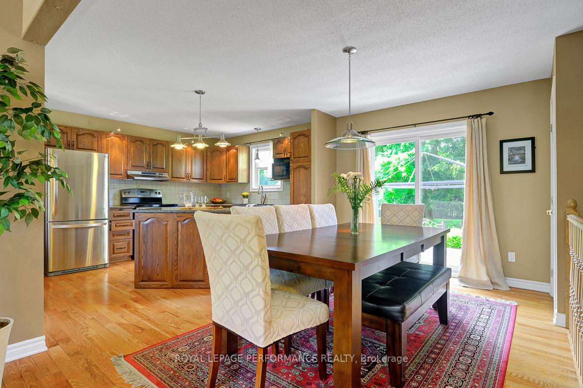 Photo 12 of 1895 Horizon Drive, Ottawa, Vars Village — HOMEH