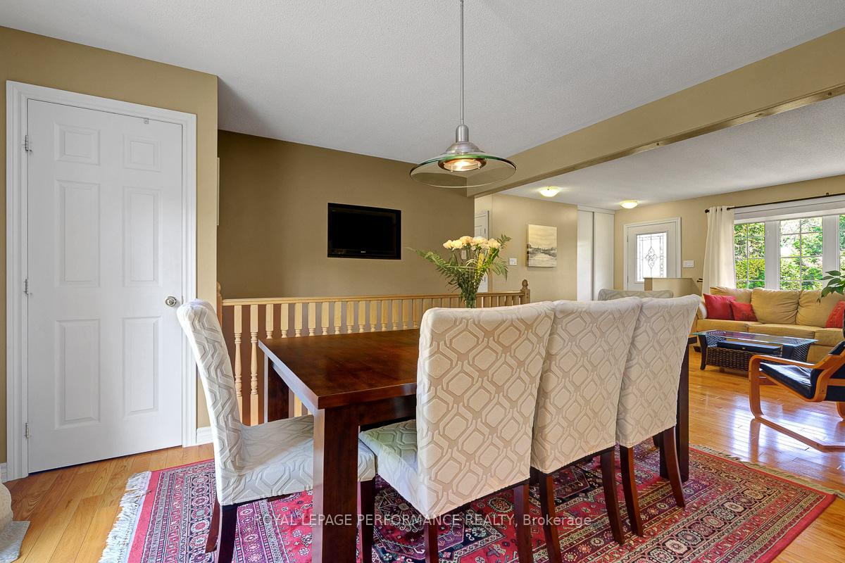 Photo 13 of 1895 Horizon Drive, Ottawa, Vars Village — HOMEH