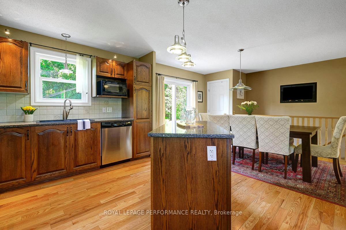 Photo 18 of 1895 Horizon Drive, Ottawa, Vars Village — HOMEH