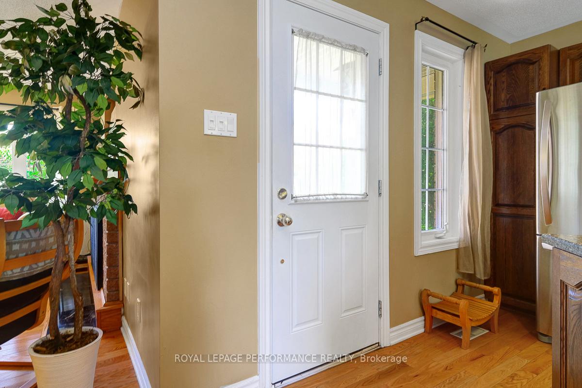 Photo 19 of 1895 Horizon Drive, Ottawa, Vars Village — HOMEH
