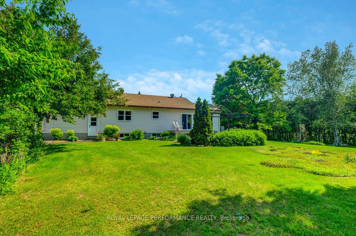 Photo 45 of 1895 Horizon Drive, Ottawa, Vars Village — HOMEH