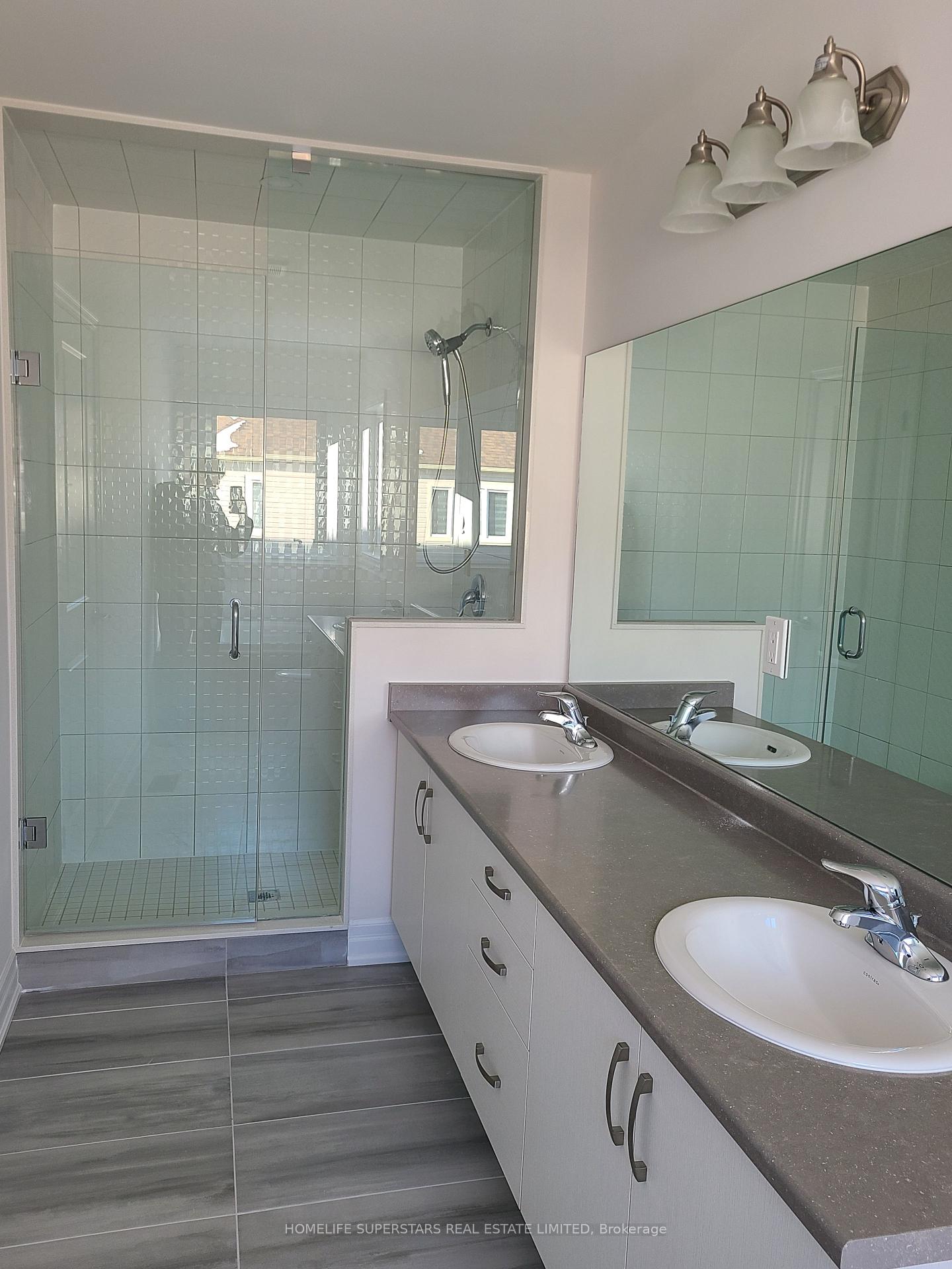 Photo 3 of 9243 White Oak Avenue, Niagara Falls, Lyons Creek — HOMEH