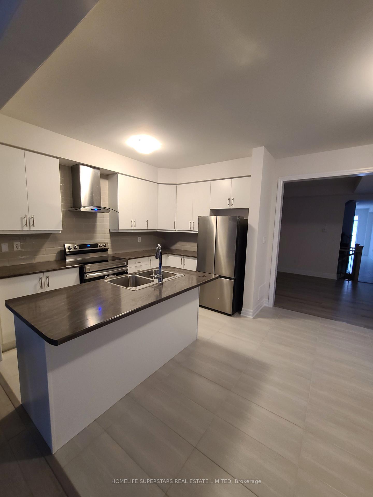 Photo 6 of 9243 White Oak Avenue, Niagara Falls, Lyons Creek — HOMEH